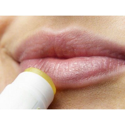 Проблема с губами в зимний период - обзор эффективных бальзамов для губ